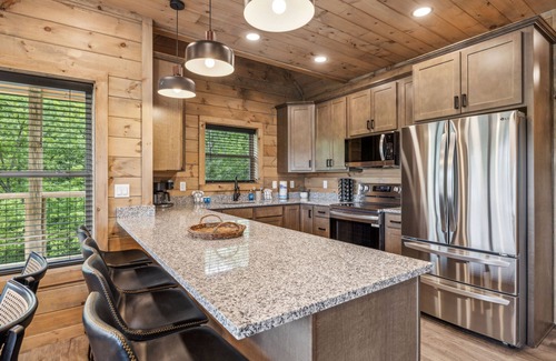 Gatlinburg - Pigeon Forge Cabina | Jerne Ridge 7 Bedroom Cabin by RedAwning