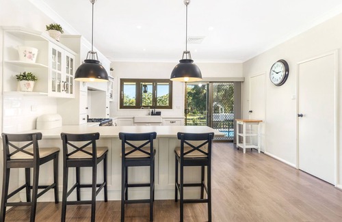 Tomerong Casa | Jervis Bay Luxe Rural Family Retreat in on 5 acres with Fireplace & Private Pool