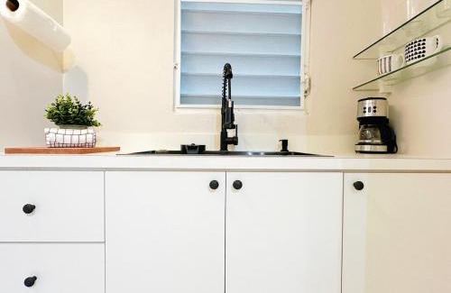 Cangrejo Arriba Apartamento | Jetsetter's Retreat Chic Studio Minutes from SJU