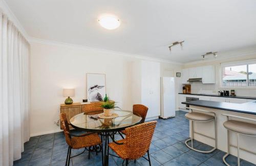 Central Mudgee Villa | Jewel on Lewis - Central Mudgee Haven near Wineries