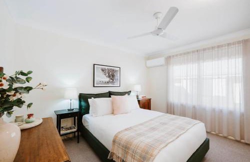 Central Mudgee Villa | Jewel on Lewis - Central Mudgee Haven near Wineries