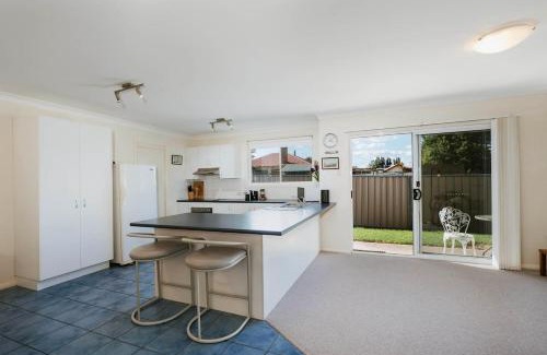 Central Mudgee Villa | Jewel on Lewis - Central Mudgee Haven near Wineries