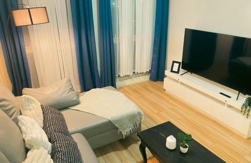 Binan City Apartamento | JFam Suites, C1-5L 1BR , Up To 7 Pax
