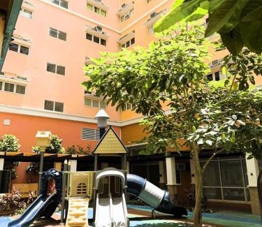 Binan City Apartamento | JFam Suites, C4-10U Studio, Up To 4 Pax