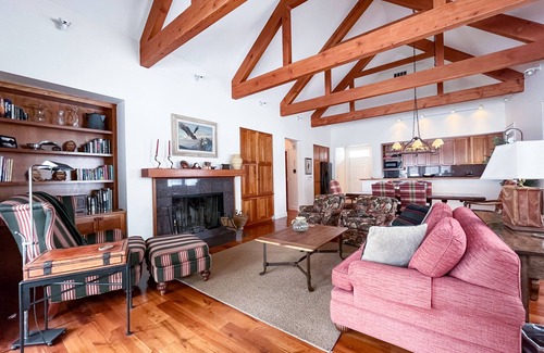 Moose Wilson Road Casa | JHRL - Pieper Garden Home 30 night rental