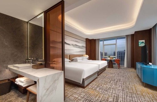 Jiangshan Hotel | Jiangshan Haiwaihai Crown Hotel
