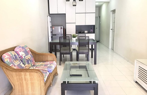 Ulu Tiram Casa | Jiaxin Homestay 家 馨 民宿 JBPuteriWangsa @ Ikea, Aeon, Midvalley, AustinHightWaterPark
