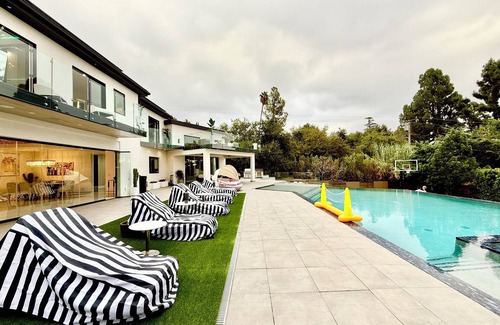 Mount Wilson Casa | Jie's Choice - Enchanted Garden Hideout
