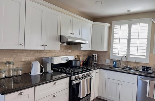 Mayflower Village Casa | Jie’s choice 3b single house with large backyard