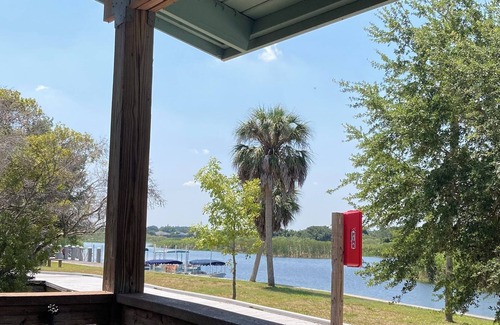 Braden River Cabina | Jiggs Landing, Cabin 1 - Old World Preserve Side