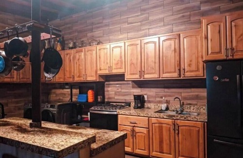 El Triunfo Apartamento | Jimmy & Yudy's place