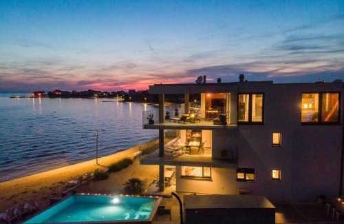Privlaka Apartamento | Jimmys Beach Privlaka direkt am Meer und beheiztem Pool