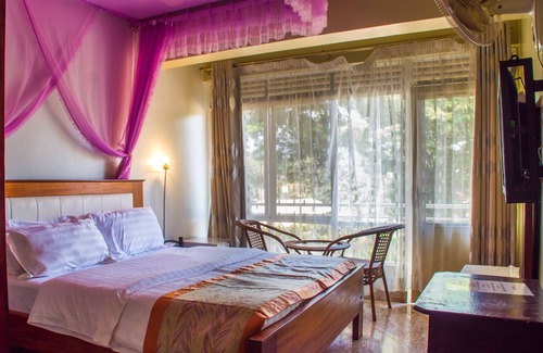 Jinja Hotel | Jinja Safari Hotel