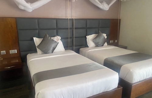 Seeta Hotel | Jinna suites limited