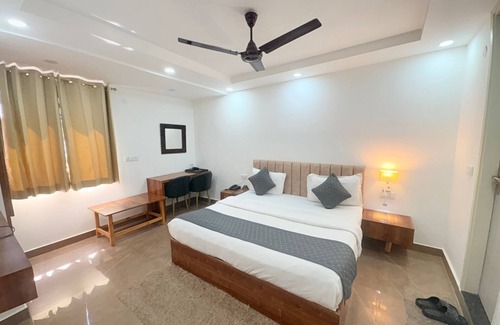 Mahipalpur Extension Cama Y Desayuno | JIP Breezy Heights