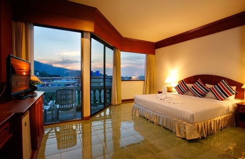 Nanai Road Hotel | Jiraporn Hill Resort