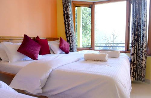Almora Casa | JMT Eco-Binsar by StayApart