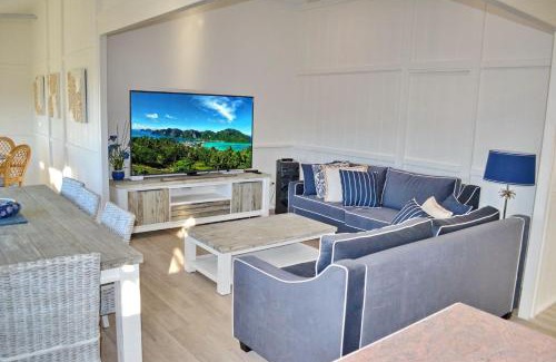 South West Rocks Casa | Joanna Cottage - Bring your own linen