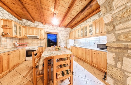 Vasilikos Casa | Joanna's Stone Villas