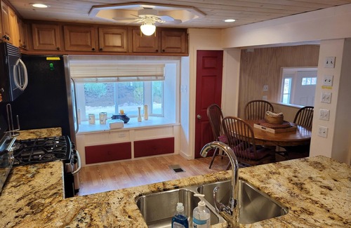 Parker Strip Casa | Joe's Parker River Pad- 3/2 Marina Village Annex