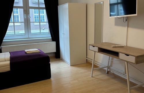 Neumuenster Casa | Johannisstraße 1 W2 - 3 bedrooms with parking space