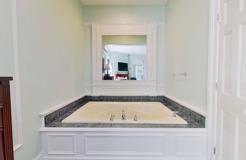 Groton Casa | John Joseph Inn