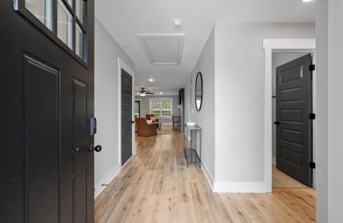 Clarksville Casa | John's Place (1365 Isaiah Drive)