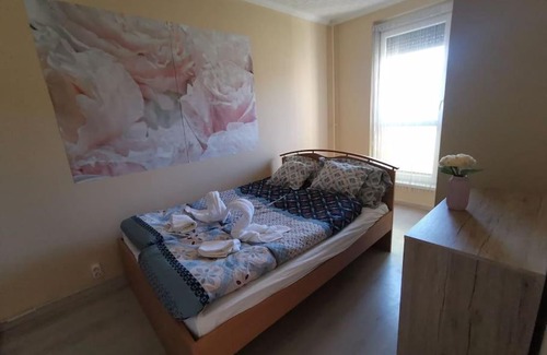 Varpalota Apartamento | Johnny's apartman lakás Várpalota