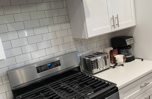 Greektown Casa | Downtown home w/rooftop and free parking 3 bedroom 3 full bathrooms privacy deck