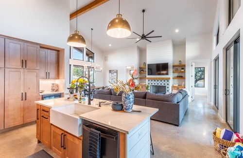 Johnson City Casa | Johnson City Limits