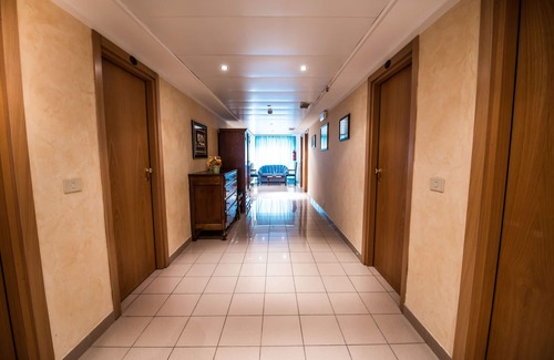 Peschiera del Garda Hotel | Johnson
