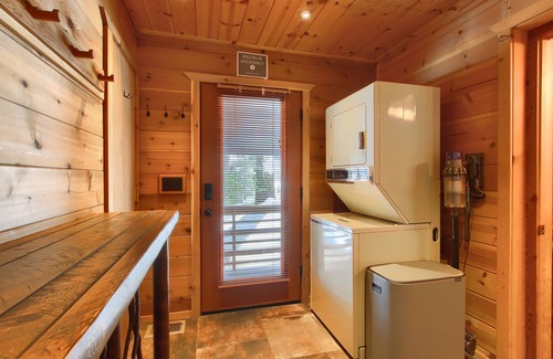 Fish Camp Cabina | Johnson's Cedar Creek Cabin