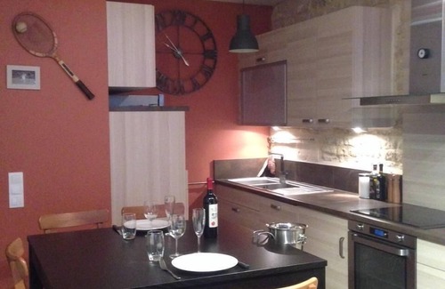 Saint-Regnobert-de-la-Cote-de-Nacre Apartamento | La casa de Johnson, los pies en el agua, algunos granos de arena.