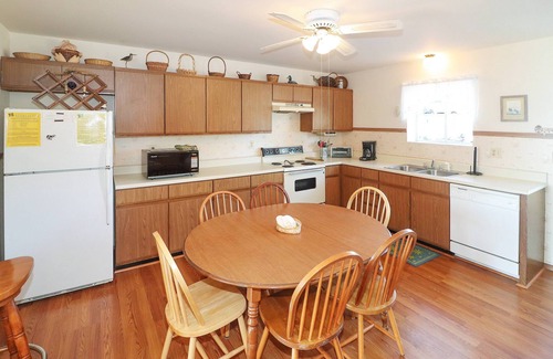 Deep Hole Casa | Joint Venture - Pet friendly; Water views!