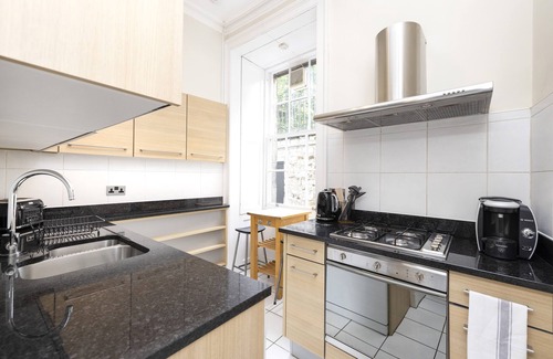 Stockbridge Apartamento | JOIVY Chic Flat Near Stockbridge Market W/ Patio