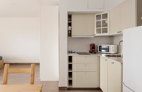 Poco do Mouro Apartamento | ALTIDO Cosy studio w/parking and garden