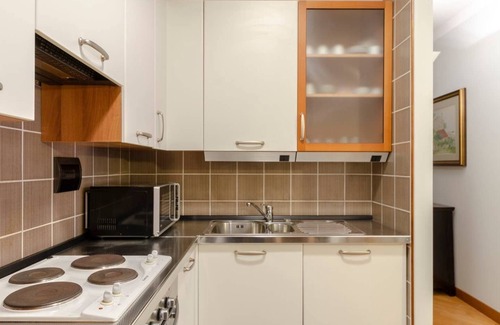 Nervi Apartamento | JOIVY Lovely Apt with Communal Pool in Nervi