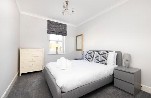 Dunbar Apartamento | JOIVY Modern Flat with Free Parking