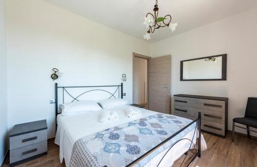 Moneglia Apartamento | JOIVY Villa Guanna - Charming Flat with Garden