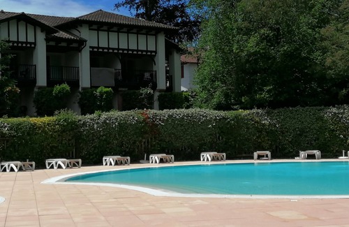 Saint-Jean-Pied-de-Port Apartamento | Joli Appartement Moderne Saint Jean Pied de Port