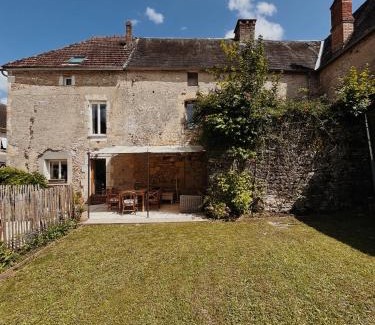 Saint-Julien-de-Lampon Casa | Joli gîte pour 5 personnes : Chez Cherrie