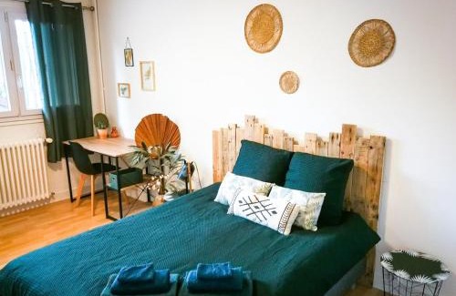 Limoges Apartamento | JOLI STUDIO AVEC PARKING ET NETFLIX - Proche du palais des exposition, du stade de Beaublanc et du Zenith