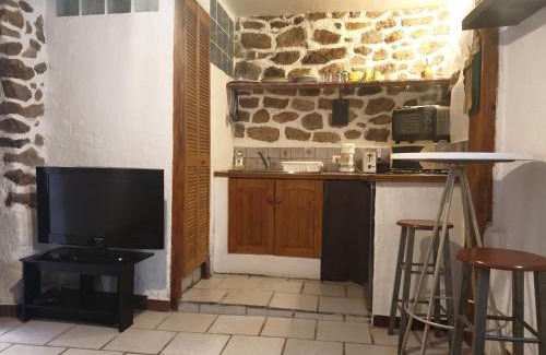 Aups Apartamento | Joli studio