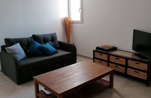 Gemenos Apartamento | Joli T1 au Calme, Entre Collines et Littoral; Idéal Pour Explorer la Région!