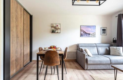 Isola Apartamento | Joli T2, Centre, Parking privé, Wifi, Local à ski