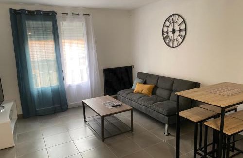 Faubourg Apartamento | Joli T2 Climatisé Nimes proche Gare et centre ville