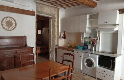 Orange Apartamento | Joli T2 provençal plain-pied CV cour