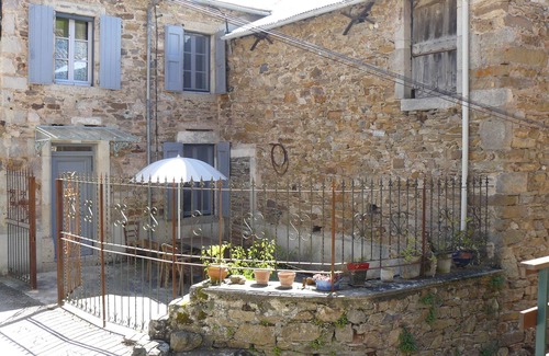 Viala-du-Tarn Casa | Jolie Maison de Village au Cœur des Causses, en Pleine Nature