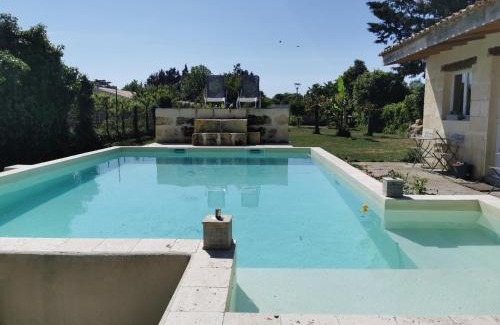 Sainte-Terre Casa | Jolie villa avec piscine dans le St emilionnais