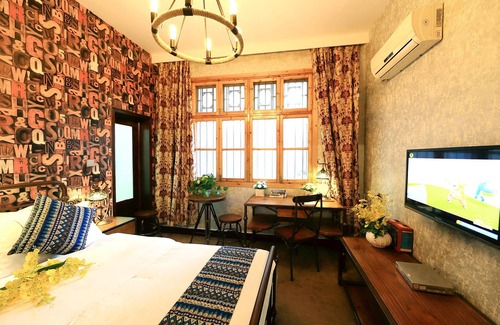 Fenghuang Hotel | JOMO Hotel Fenghuang